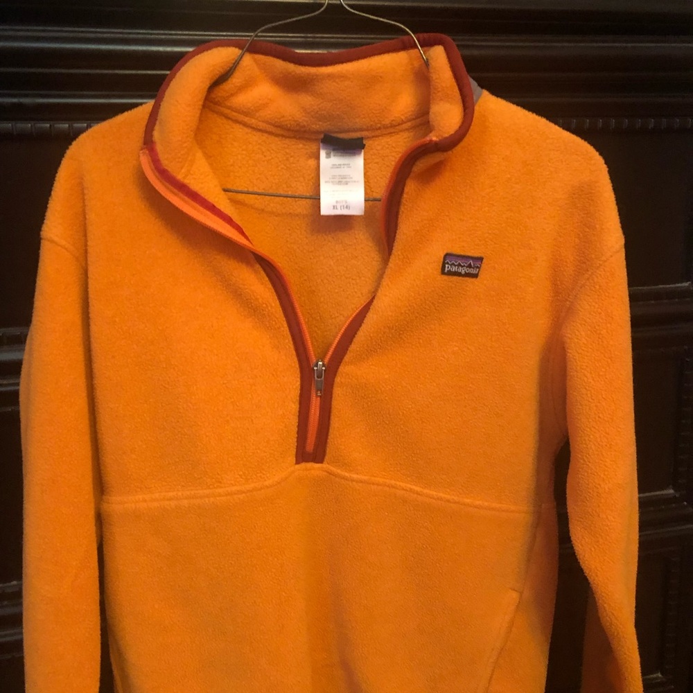 Patagonia 1/4 zip - Boys size 14/16